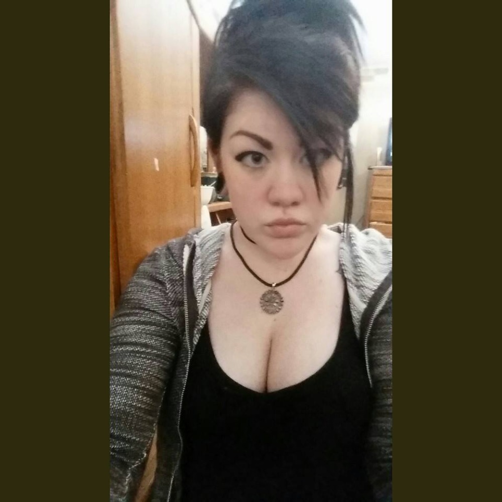 Meet your Posher, Cassie